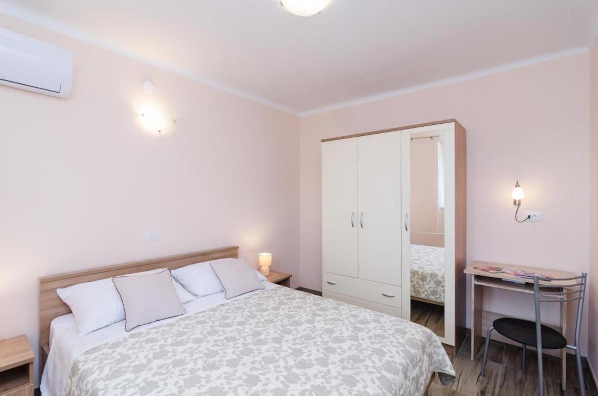 Apartments Lena & Lara Дубровник Екстер'єр фото